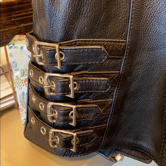 Classic Leather Gear - Picture 8 of 8